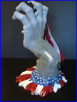 NEVER FORGET HAND Custom Kidrobot Santa Cruz Skateboards Screaming Hand Figure