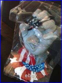 NEVER FORGET HAND Custom Kidrobot Santa Cruz Skateboards Screaming Hand Figure