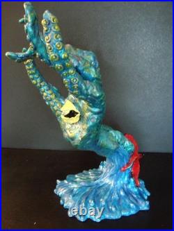 OCTO HAND Custom Kidrobot Santa Cruz Skateboards Screaming Hand Figure