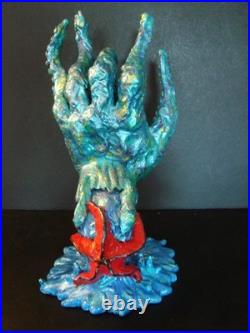 OCTO HAND Custom Kidrobot Santa Cruz Skateboards Screaming Hand Figure