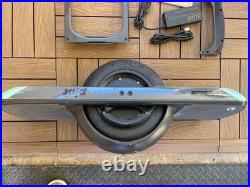 Onewheel Santa Cruz Pint Low 10 Miles + Fast Charger Won't charge Needs Repair