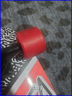 Santa Cruz Amoeba Street Skate 8.4in x 29.4in Cruiser Longboard Complete