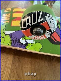 Santa Cruz Marvel Hulk Screaming Hand Skateboard