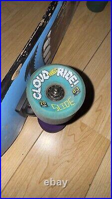 Santa Cruz Skateboard''Screaming Foot'' Cruzer Nami wheel size H 32in x W9.4 in