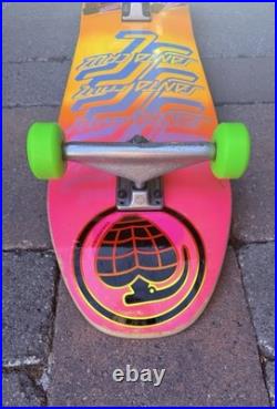 Santa Cruz Skateboards Classic Style Complete Skateboard 9.75 Vintage Wheels