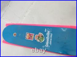 Santa cruz deck 8.25 x 31.8 Atom Bomb Holographic Blast super rare