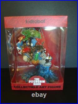 THE PITCHGRIM HAND Custom Kidrobot Santa Cruz Skateboards Screaming Hand Figure