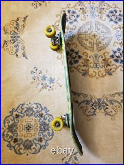 Vintage 90s Santa Cruz Complete Skateboard Eyegore Cruiser Jammer Jim Phillip